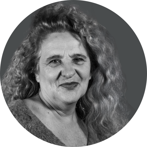 portrait_Agnes-responsable-du-pole-europe-et-prospective
